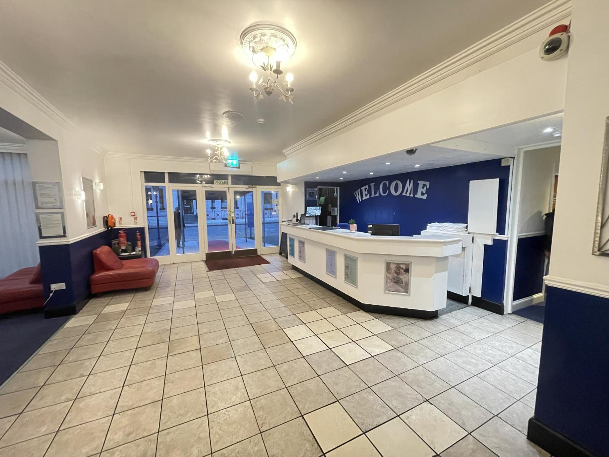 The Dolphin Hotel غريت يورماوث المظهر الخارجي الصورة